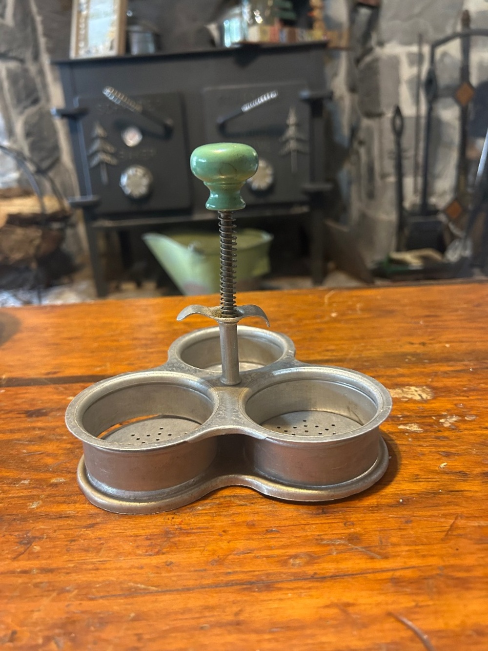 Vintage Aluminum/Tin 3 Condiment Holder Wood Handle